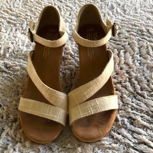 Toms Clarissa wedges